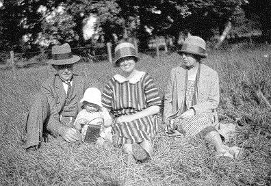 Fred, Jenny, Mary and Edith